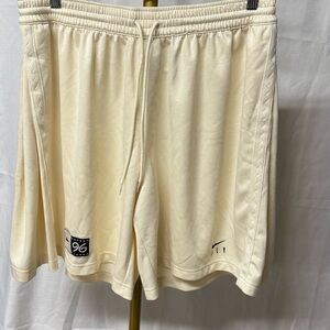 Nike Women DRI-Fit Swoosh Fly Crossover Basketball Shorts